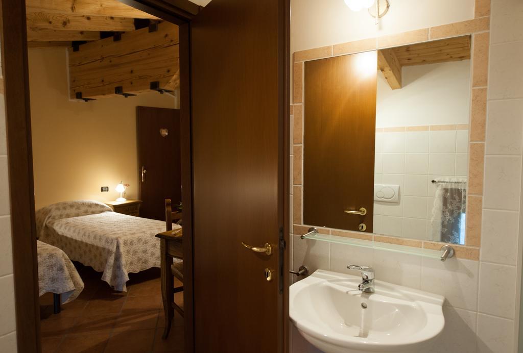 Agriturismo Corte Galvani เนกรา ภายนอก รูปภาพ